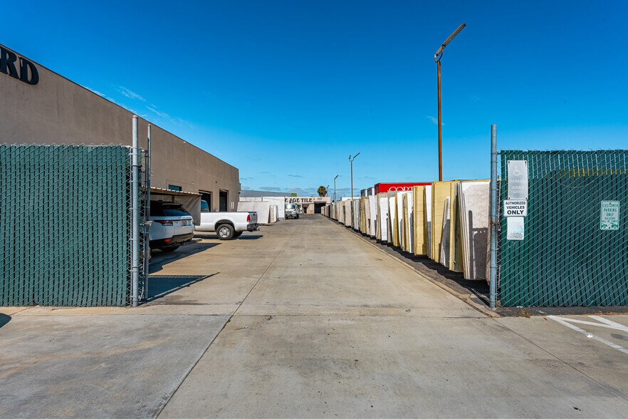 More Photos Of 1701 S State College Blvd, Anaheim Manufacturing For Sale