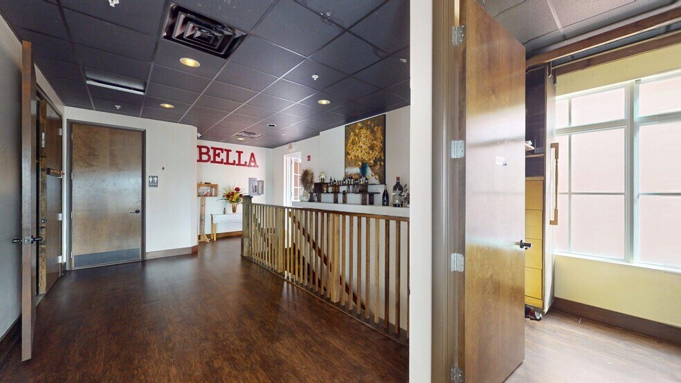 More Photos Of 3983 Destination Dr, Osprey Storefront Retail Office For Sale