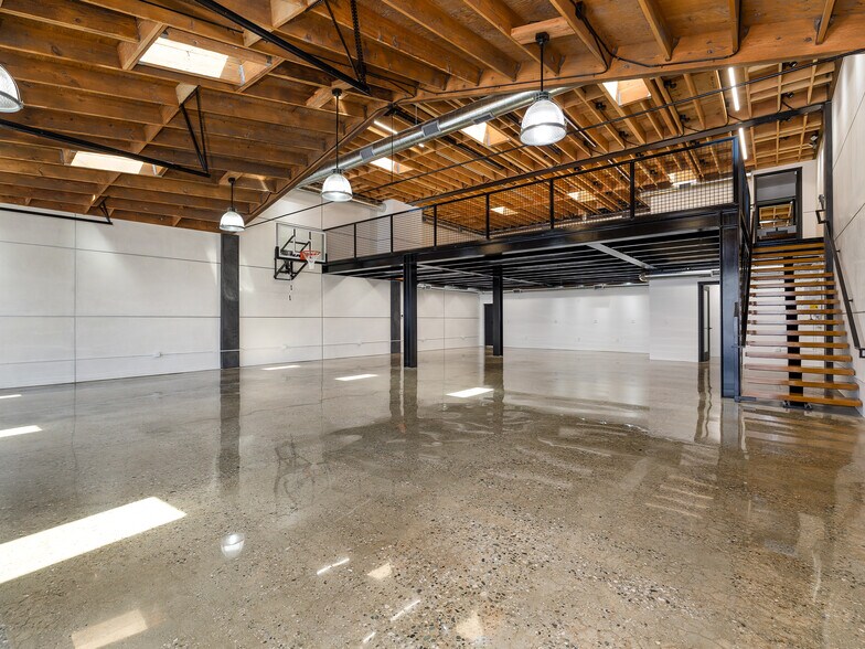 More Photos Of 131 Eucalyptus Dr, El Segundo Office For Lease