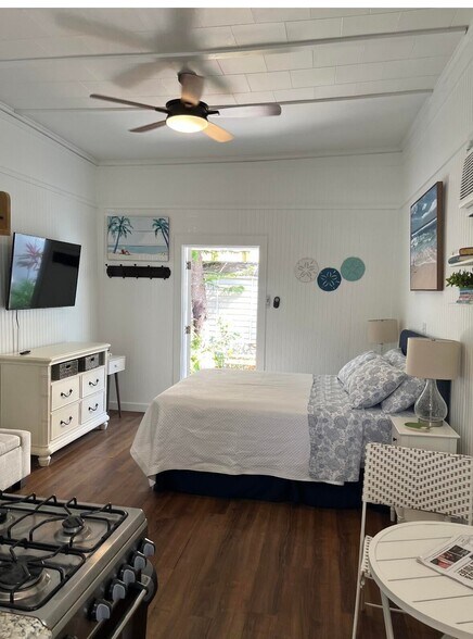 More Photos Of 1122 Simonton St, Key West Apartments For Sale