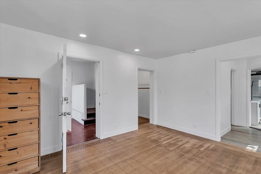 More Photos Of 3300 Harrison St, Oakland Apartments For Sale