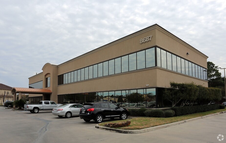 More Photos Of 8687 Louetta Rd, Spring Office For Lease