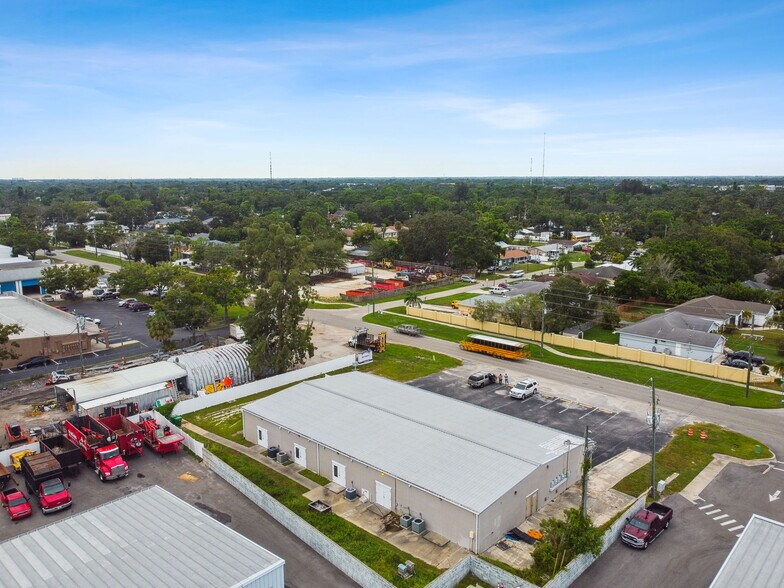 More Photos Of 5620 Palmer Blvd, Sarasota Light Manufacturing For Lease