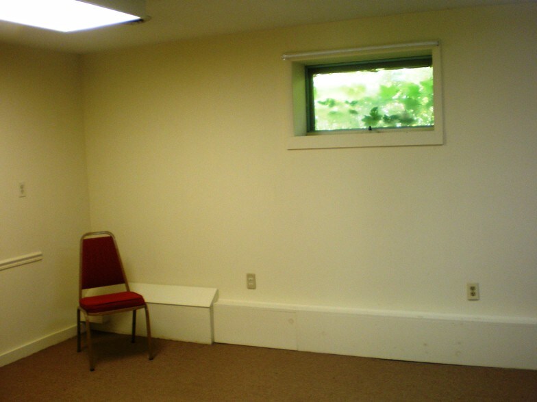 More Photos Of 4939 State Highway 23, Norwich Medical For Sale