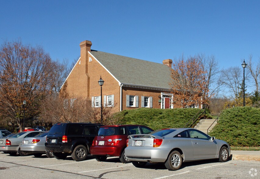 More Photos Of 1404 Front Ave, Lutherville Office For Lease