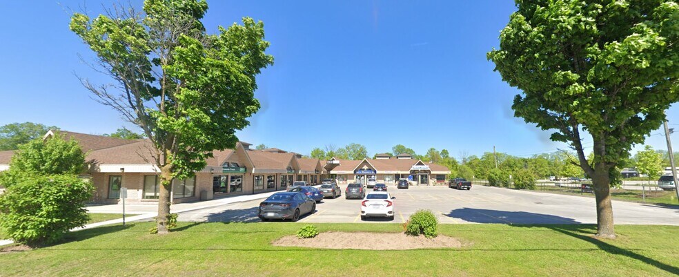 More Photos Of 20865 Dalton Rd, Sutton West Storefront For Lease