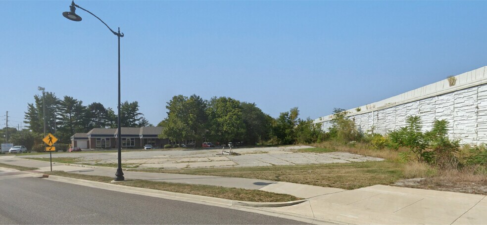 More Photos Of 1032 N Rangeline Rd, Carmel Land For Lease