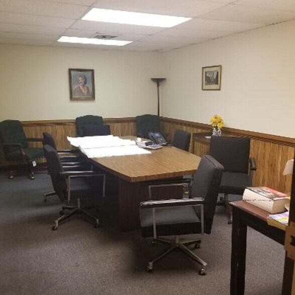 More Photos Of 2200 Gordon Ln, Richmond Industrial For Sale