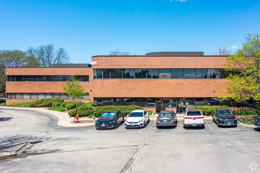 More Photos Of 1990 E Algonquin Rd, Schaumburg Office For Lease
