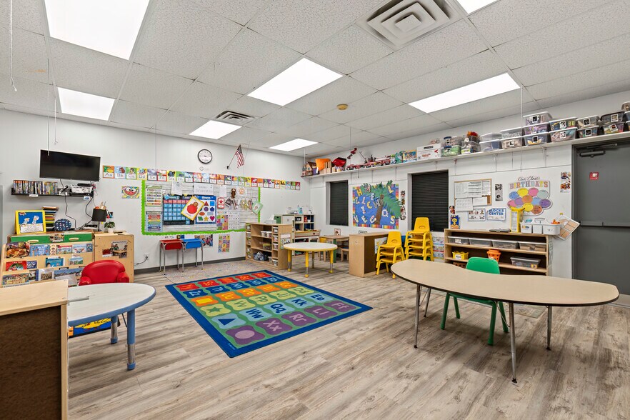 More Photos Of 513 Russell Blvd, Nacogdoches Daycare Center For Sale