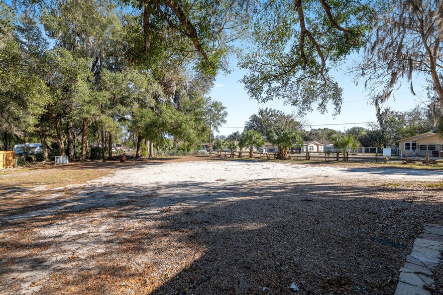 More Photos Of 1007 25th St, Ocala General Retail For Sale