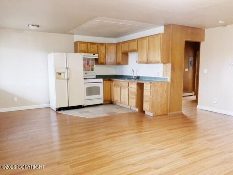 More Photos Of 513 E 15th Ter, Anchorage Apartments For Sale