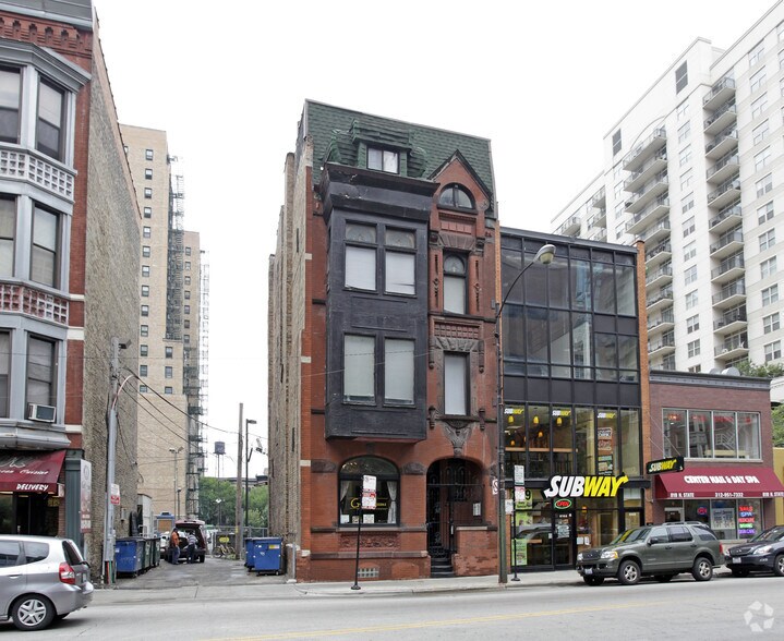 Primary Photo Of 814 N State St, Chicago Storefront Retail Residential For Lease