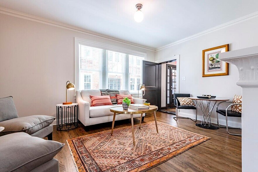 More Photos Of 2837 Hemphill St, Fort Worth Apartments For Sale