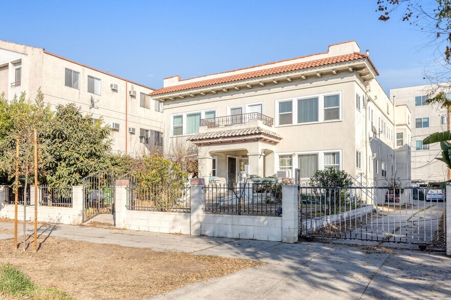 More Photos Of 548 N Kenmore Ave, Los Angeles Multifamily For Sale