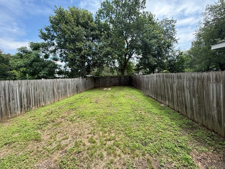 More Photos Of 12307 Deer Falls Dr, Austin Apartments For Sale