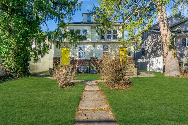 More Photos Of 1657 Pennington Rd, Ewing Apartments For Sale