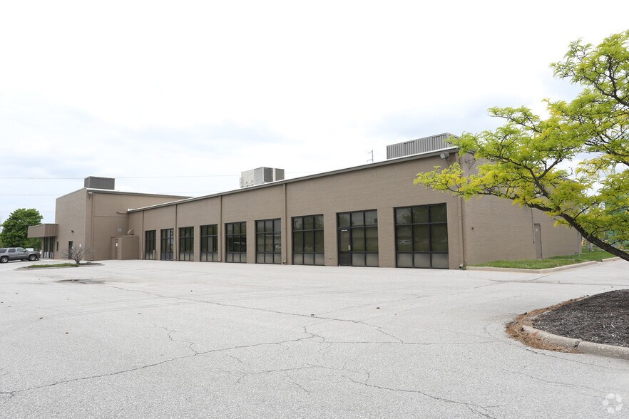 More Photos Of 9705 Lenexa Dr, Lenexa Office For Sale