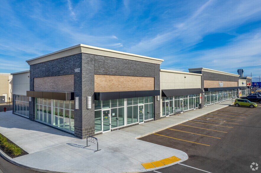 More Photos Of 1500-1570 Dundas St E, Mississauga Unknown For Lease