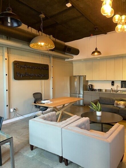 More Photos Of 835 N Seward St, Los Angeles Loft Creative Space For Lease