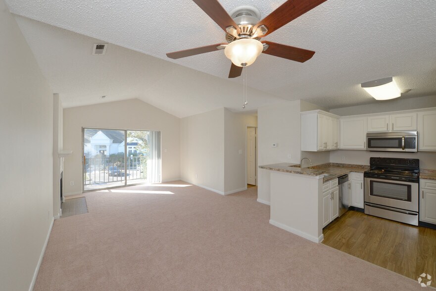 More Photos Of 100 Elena St, Cranston Apartments For Sale