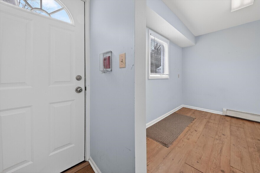 More Photos Of 75 Ramapo Rd, Garnerville Office For Sale