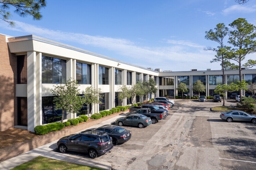 More Photos Of 2551 W Executive Center Cir, Tallahassee Unknown For Lease