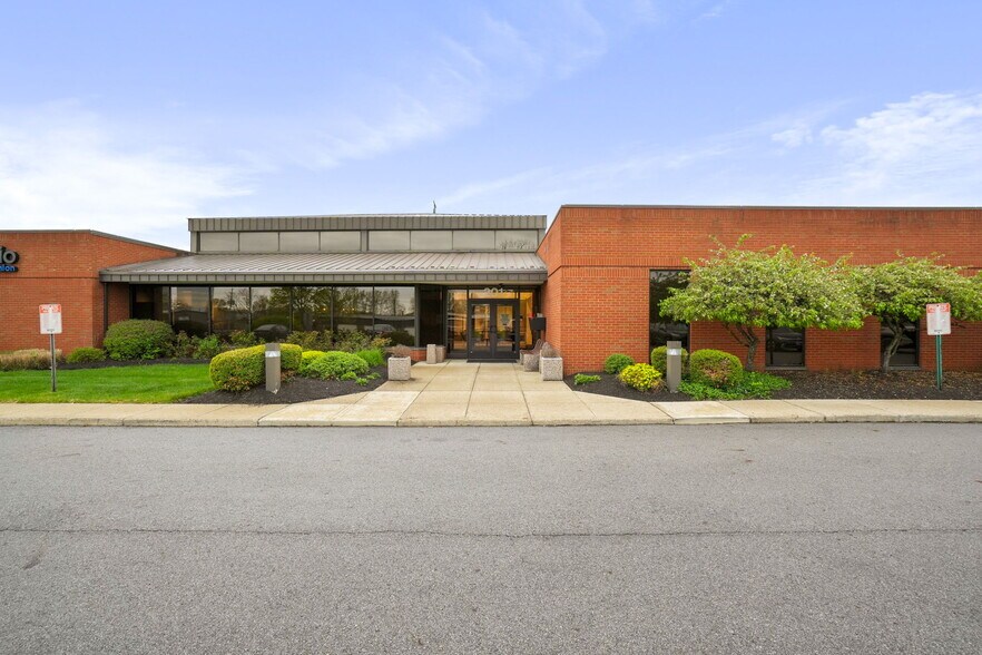 More Photos Of 201 Outerbelt St, Columbus Office For Sale