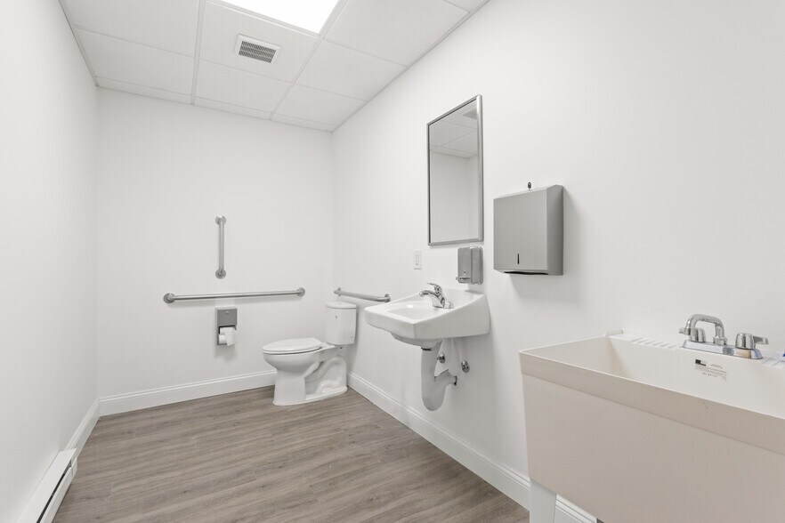 More Photos Of 1016 Park Ave, Cranston Loft Creative Space For Sale