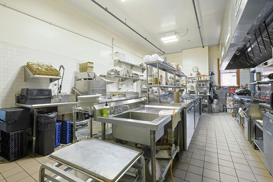 More Photos Of 2 Union St, Sparkill Storefront For Sale