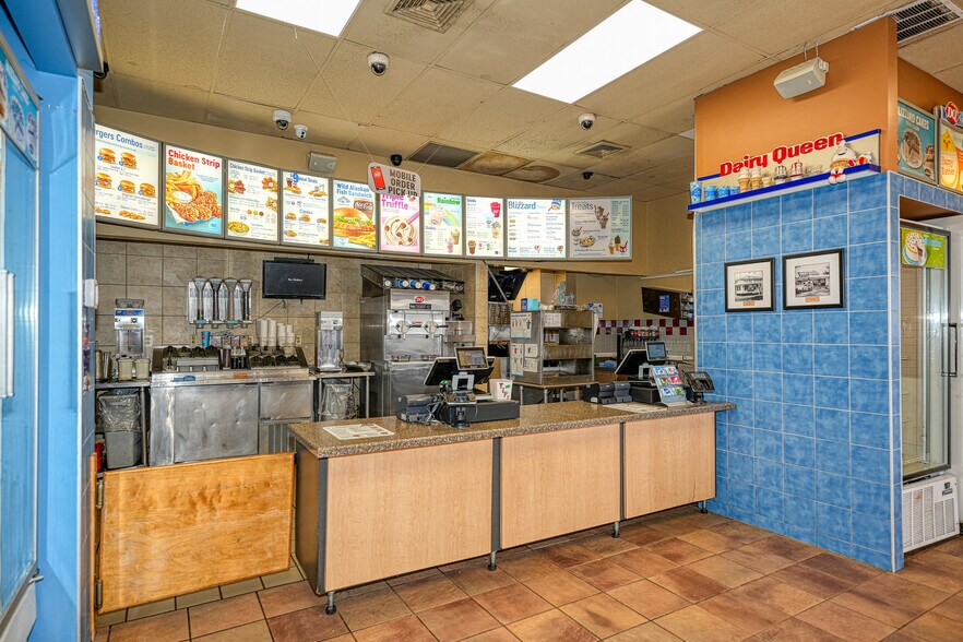 More Photos Of 1535 Memorial Dr, Chicopee Restaurant For Sale