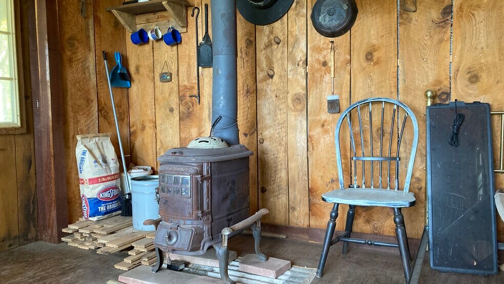 More Photos Of 22413 Highway C, Lawson Specialty For Sale