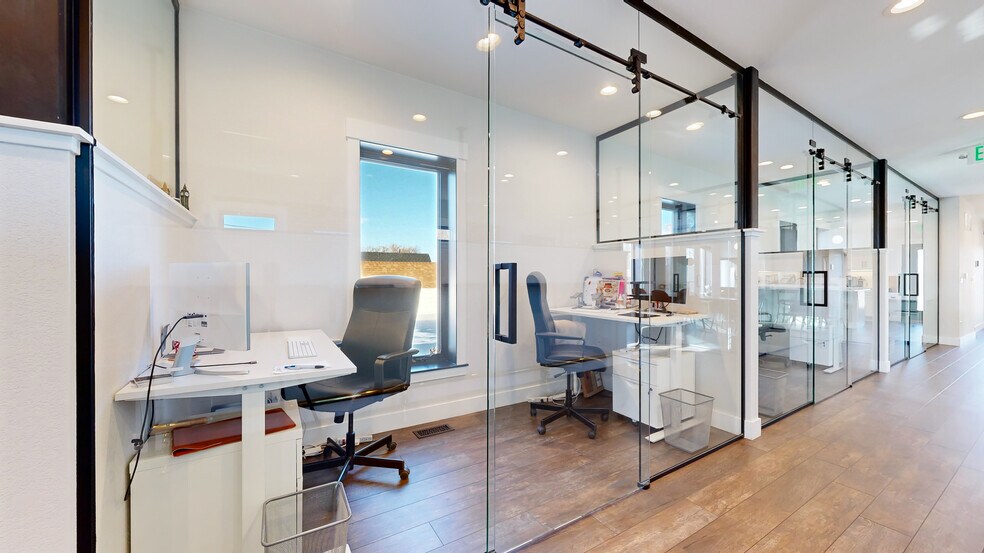 More Photos Of 3700 N Franklin St, Denver Office For Sale