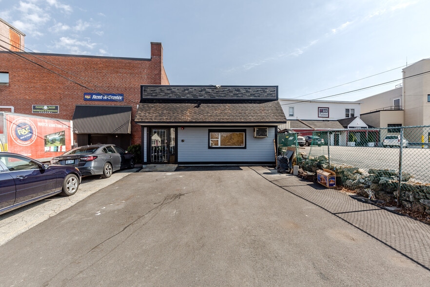 More Photos Of 1243 Main St, West Warwick General Retail For Sale