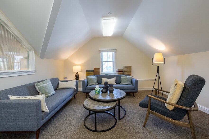 More Photos Of 27 Catoonah St, Ridgefield General Retail For Sale