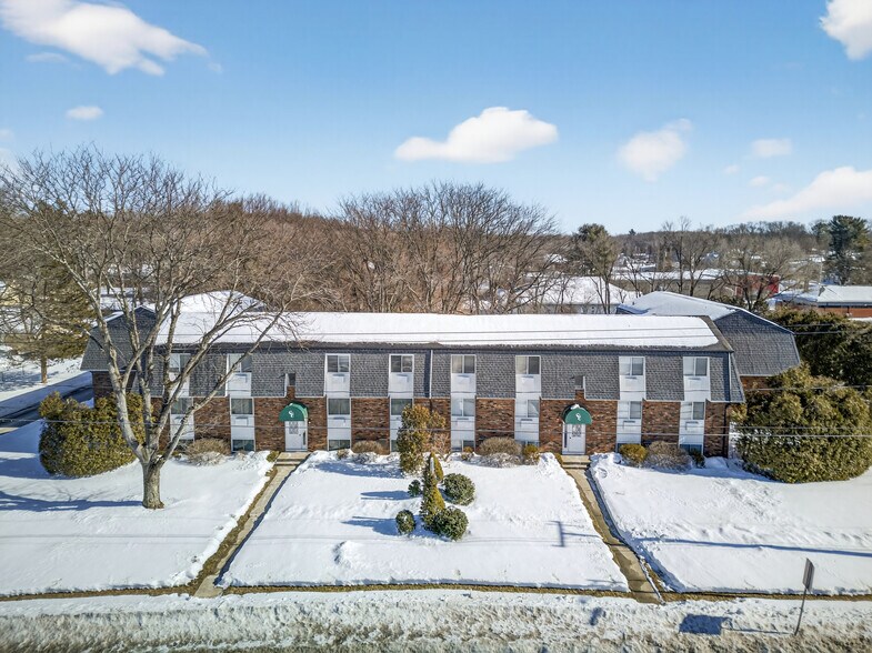 More Photos Of 2053 Memorial Dr, Chicopee Apartments For Sale