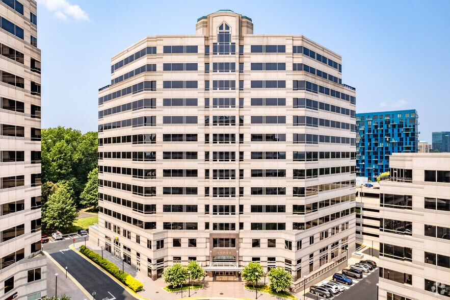 Primary Photo Of 11720 Plaza America Dr, Reston Office For Lease