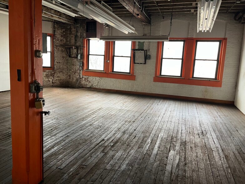 More Photos Of 200-202 River St, Paterson Industrial For Sale