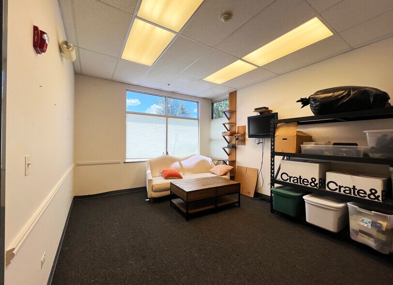 More Photos Of 1292 Humbracht Cir, Bartlett Warehouse For Sale