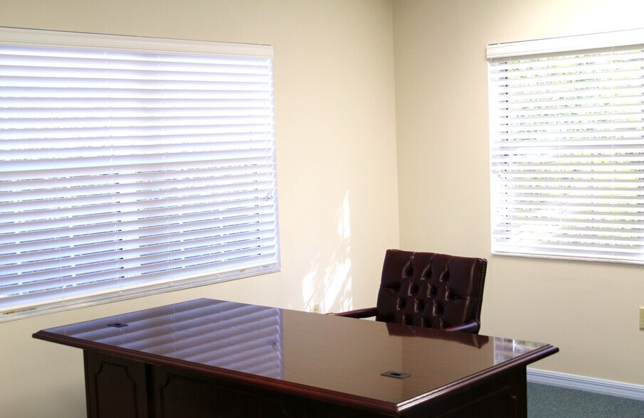 More Photos Of 2154 Seven Springs Blvd, New Port Richey Office For Lease
