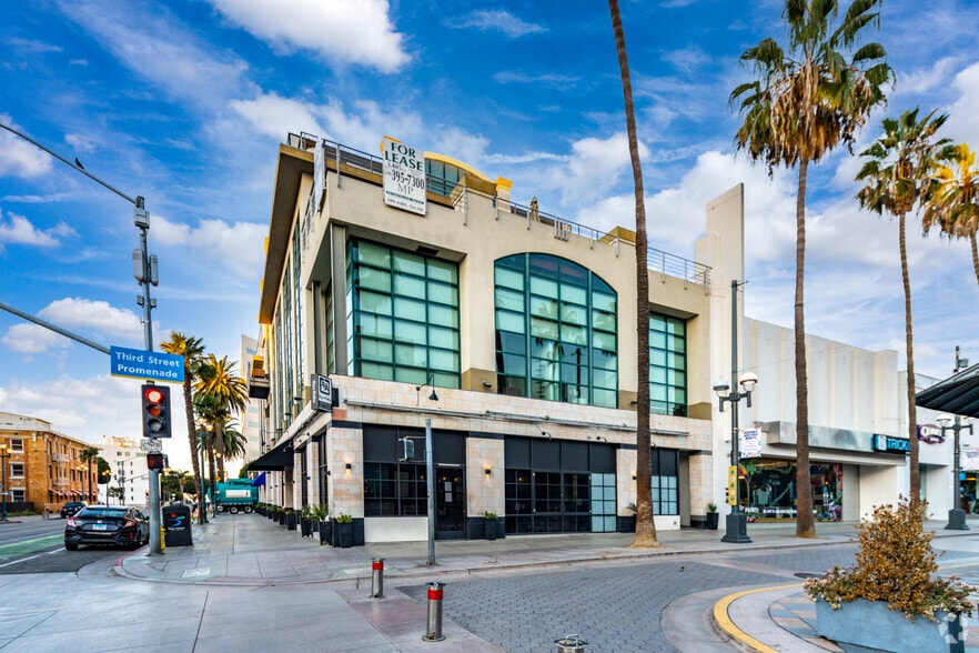 Primary Photo Of 219-231 Arizona Ave, Santa Monica Loft Creative Space For Lease