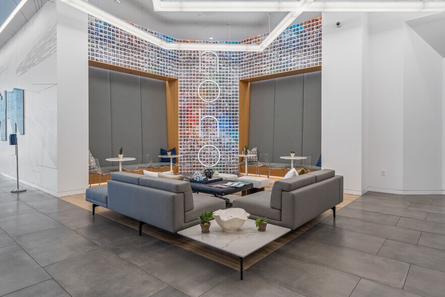 More Photos Of 5200 Lankershim Blvd, North Hollywood Unknown For Lease