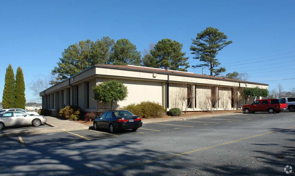 More Photos Of 1330 N Park St, Carrollton Medical For Sale