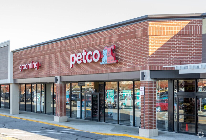 More Photos Of 2307-2329 Forest Dr, Annapolis Freestanding For Lease