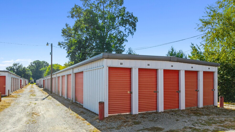 More Photos Of 1601 Bridgewell ln, Port Gibson Self Storage For Sale