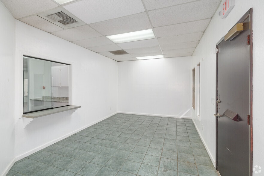 More Photos Of 701 Howe Ave, Sacramento Medical For Sale