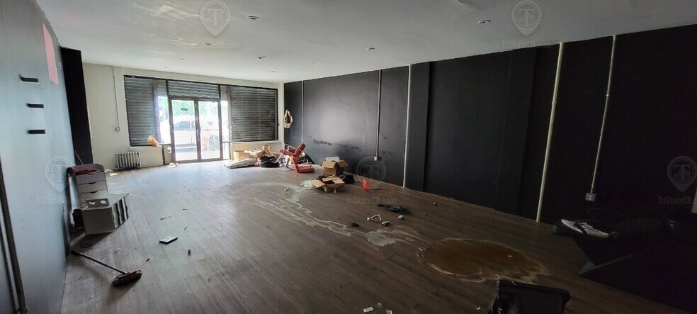 More Photos Of 671-677 Nostrand Ave, Brooklyn Apartments For Lease