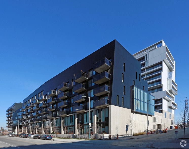 More Photos Of 51 Trolley Cres, Toronto Apartments For Sale