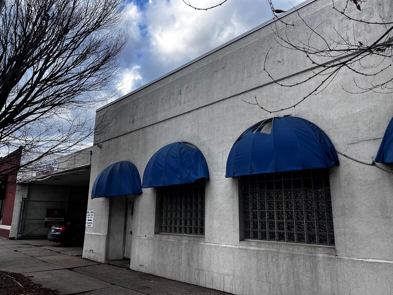 More Photos Of 2011 St Clair Ave NE, Cleveland Auto Repair For Sale