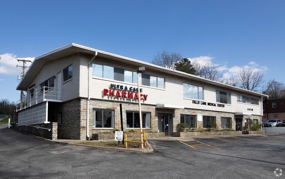Primary Photo Of 4419 Falls Rd, Baltimore Medical For Sale